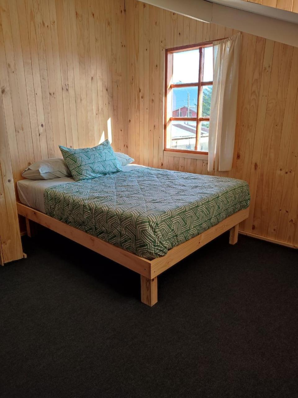 Verdeagua Hostal Chaitén Eksteriør billede