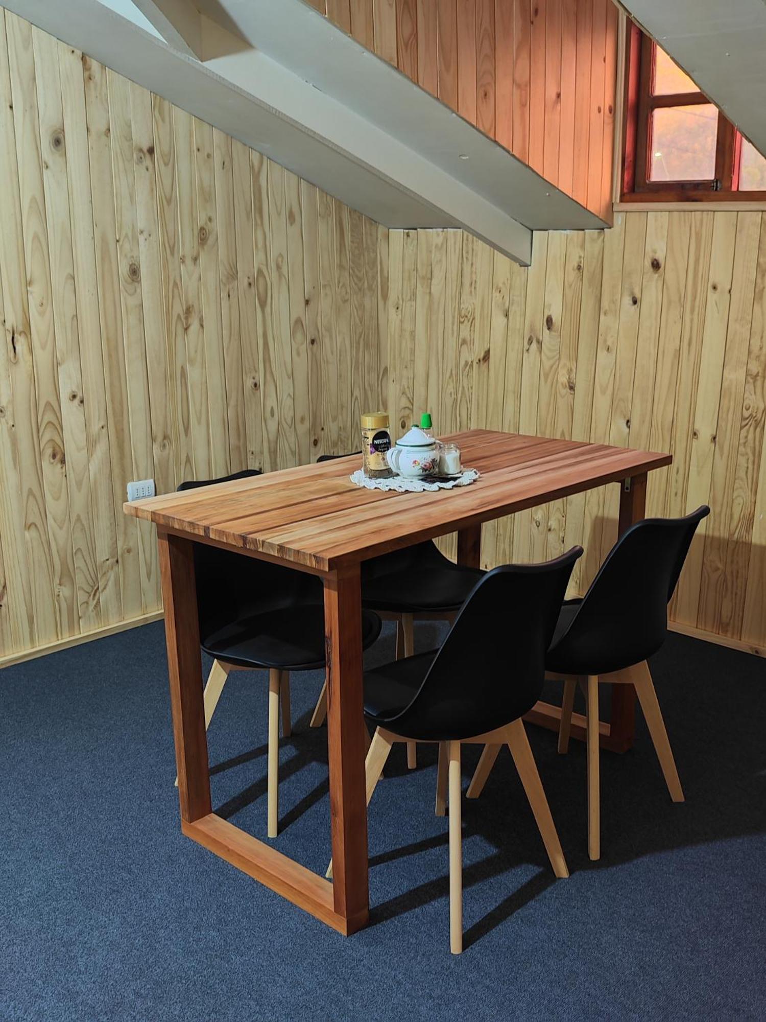 Verdeagua Hostal Chaitén Eksteriør billede